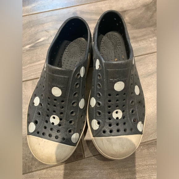 Native Shoes Other - Well loved gender neutral size 11 natives